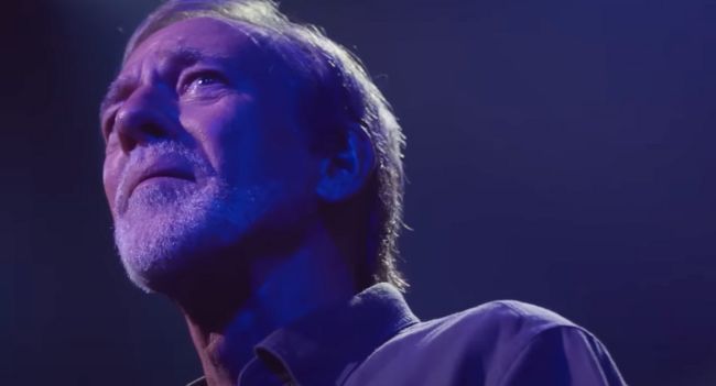 “A Beautiful Noise: The Neil Diamond Musical Premieres on Broadway”