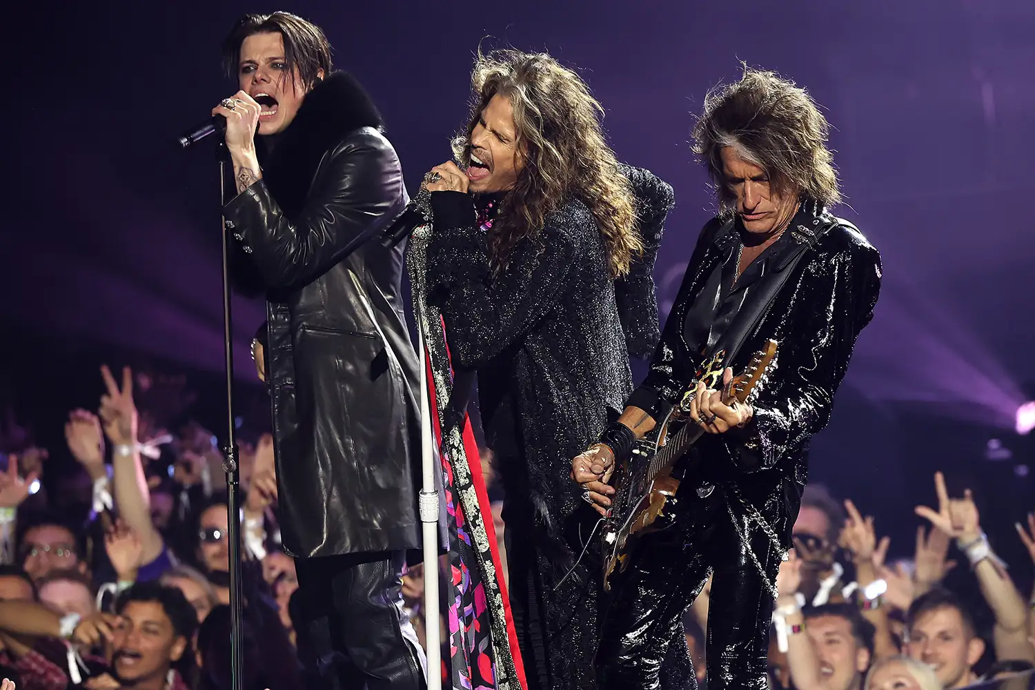 “Ozzy Osbourne Honored with Star-Studded Tribute at 2025 MTV VMAs”