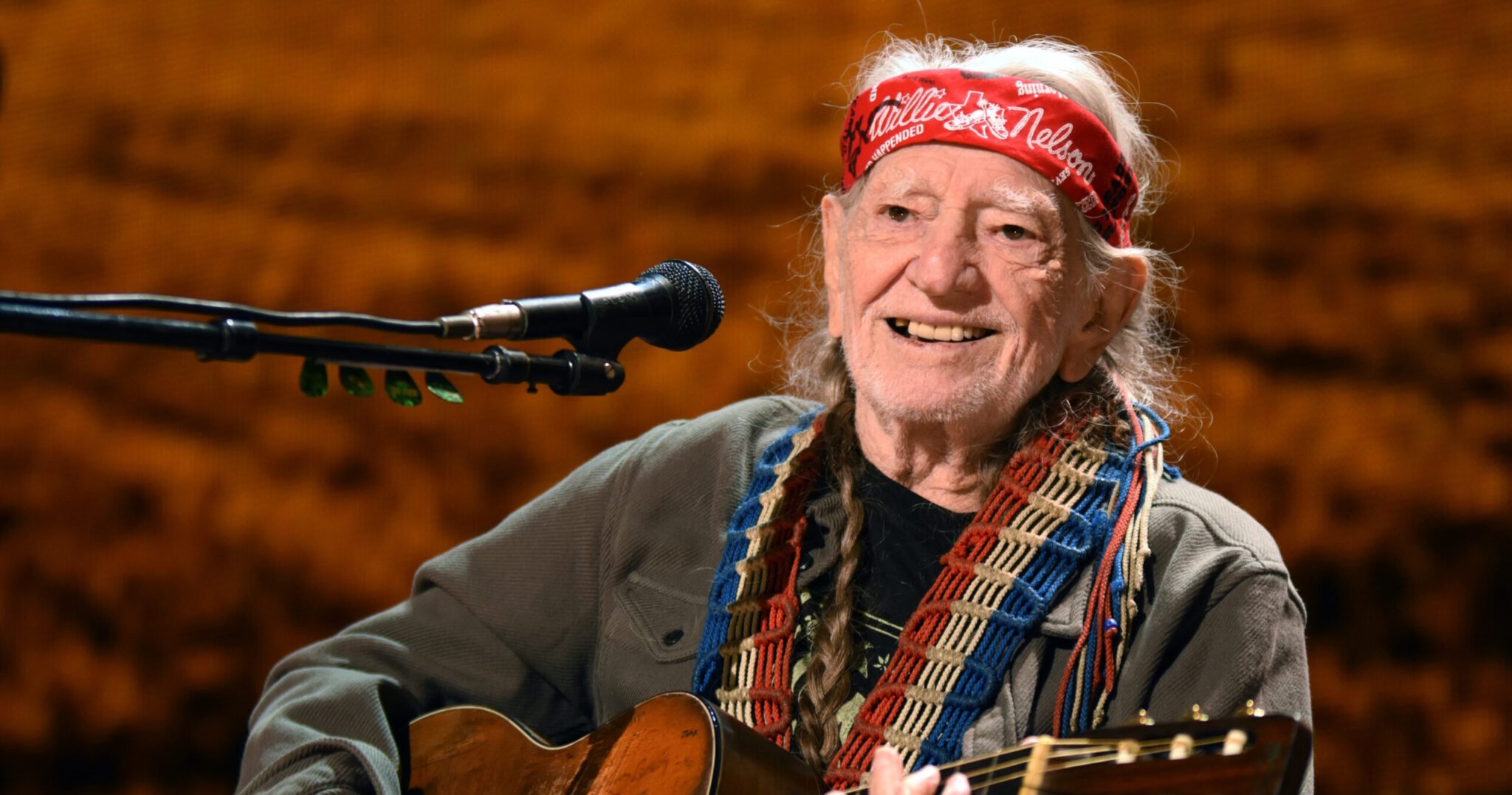 Willie Nelson Stuns Fans with Emotional On-Stage Confession — ‘I Never Thought I’d Say This at My Age’