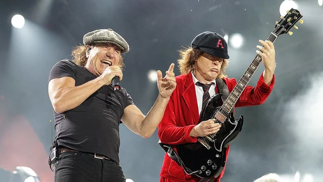 AC/DC Prove They’re Still the Kings of Rock with Epic “Thunderstruck” Performance in Argentina